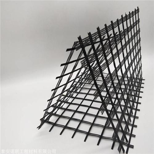 �p���������